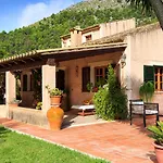 Angela Villa Pollenca