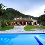 Angela Villa